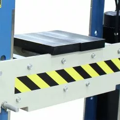 Baileigh 1019290 HSP-60M-C 220V 60/15 Ton Two Station Hydraulic Press Tools & Equipment