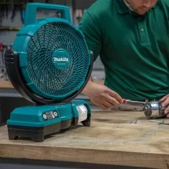 Tools & Equipment Makita DCF203Z 18V LXT Lithium-Ion Cordless 9-1/4 Inch Fan - Bare Tool