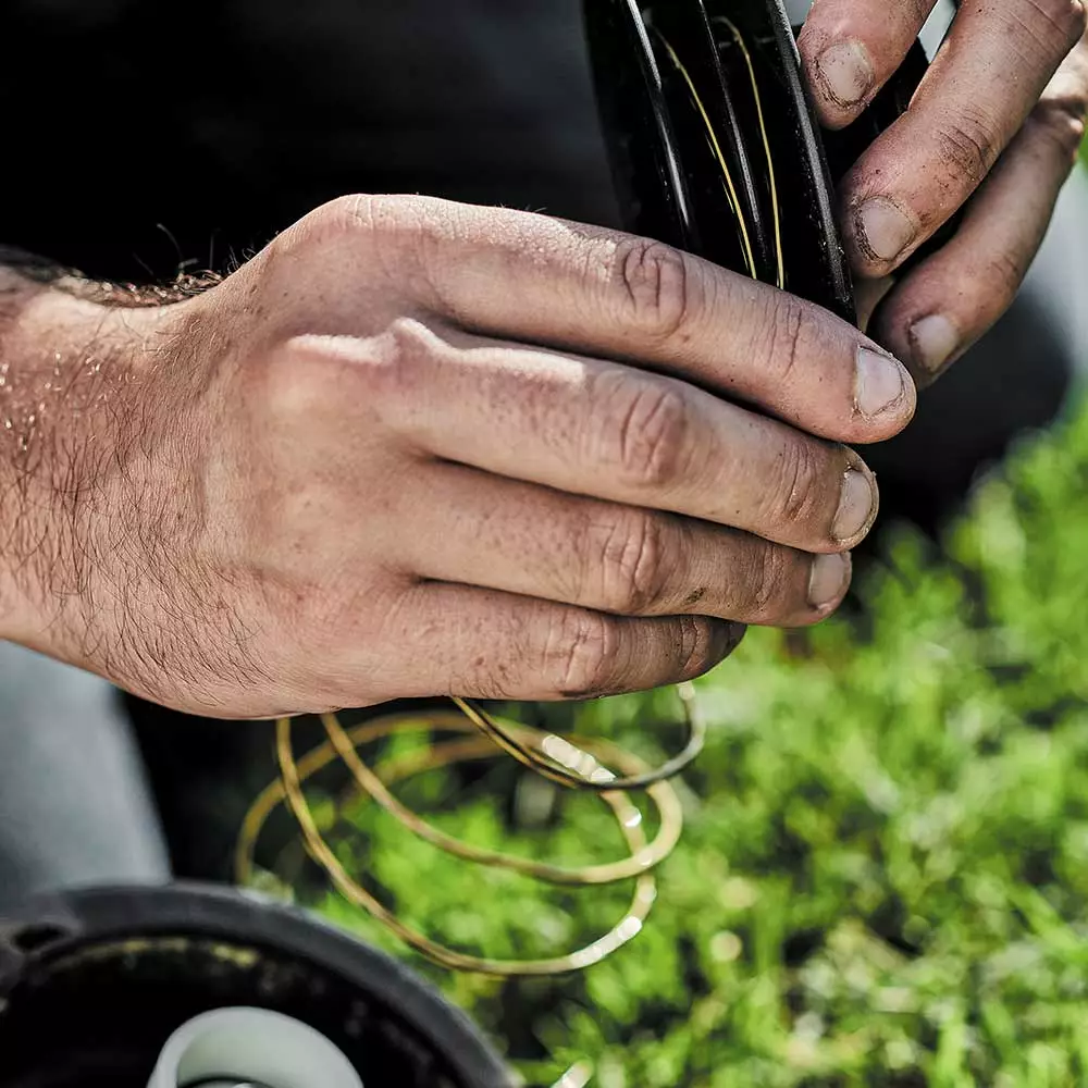 DeWALT DCKO215M1 20V MAX XR Brushless Li-Ion String Trimmer And Blower Combo Kit 14 DeWALT DCKO215M1 20V MAX XR Brushless Li-Ion String Trimmer And Blower Combo Kit