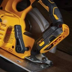 DeWALT DCS573B 20V MAX FLEXVOLT 7-1/4" Cordless Circular Saw - Bare Tool 13 DeWALT DCS573B 20V MAX FLEXVOLT 7-1/4