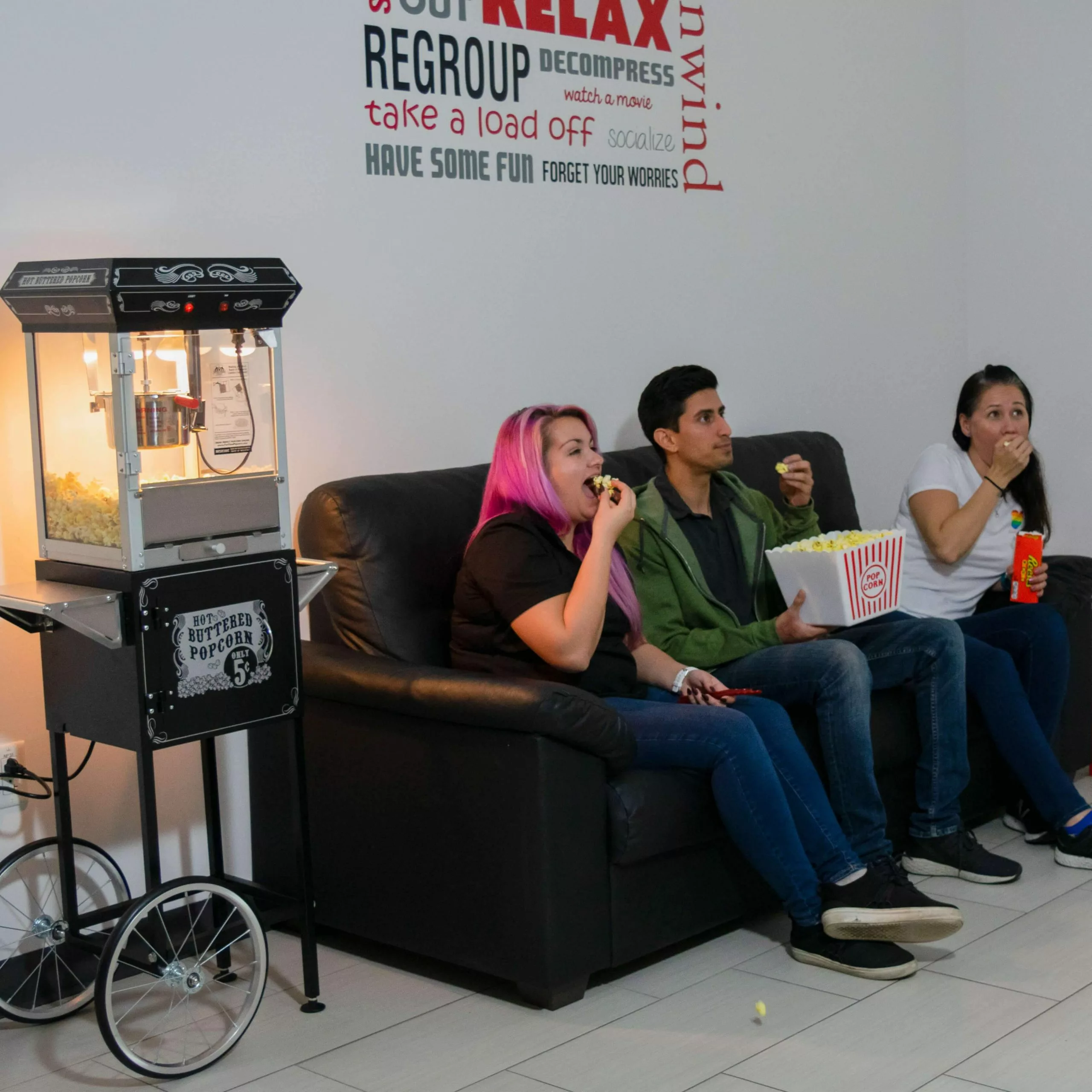 FunTime FT454CB 4oz Black Popcorn Popper Machine Maker Cart Vintage Style Home Goods 12 FunTime FT454CB 4oz Black Popcorn Popper Machine Maker Cart Vintage Style Home Goods