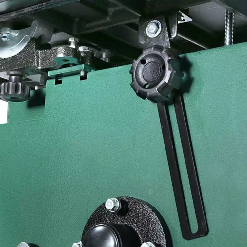 Tools & Equipment Grizzly G0621X 220V 13-1/2 Inch 1-1/4 Inch HP Vertical Wood Metal Bandsaw 5 Tools & Equipment Grizzly G0621X 220V 13-1/2 Inch 1-1/4 Inch HP Vertical Wood Metal Bandsaw