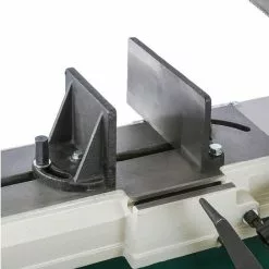 Grizzly G9743 110V/220V 7 Inch X 12 Inch 1-1/2 HP Geared Head Bandsaw