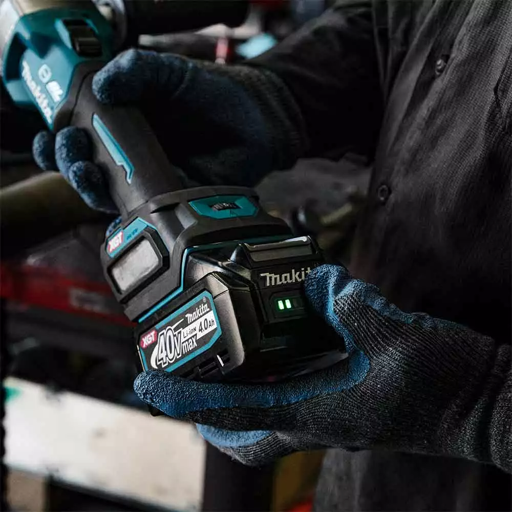 Tools & Equipment Makita GAG04M1 40V MAX XGT 4-1/2” / 5" Brushless Angle Grinder Kit W/ Brake 8 Tools & Equipment Makita GAG04M1 40V MAX XGT 4-1/2” / 5" Brushless Angle Grinder Kit W/ Brake