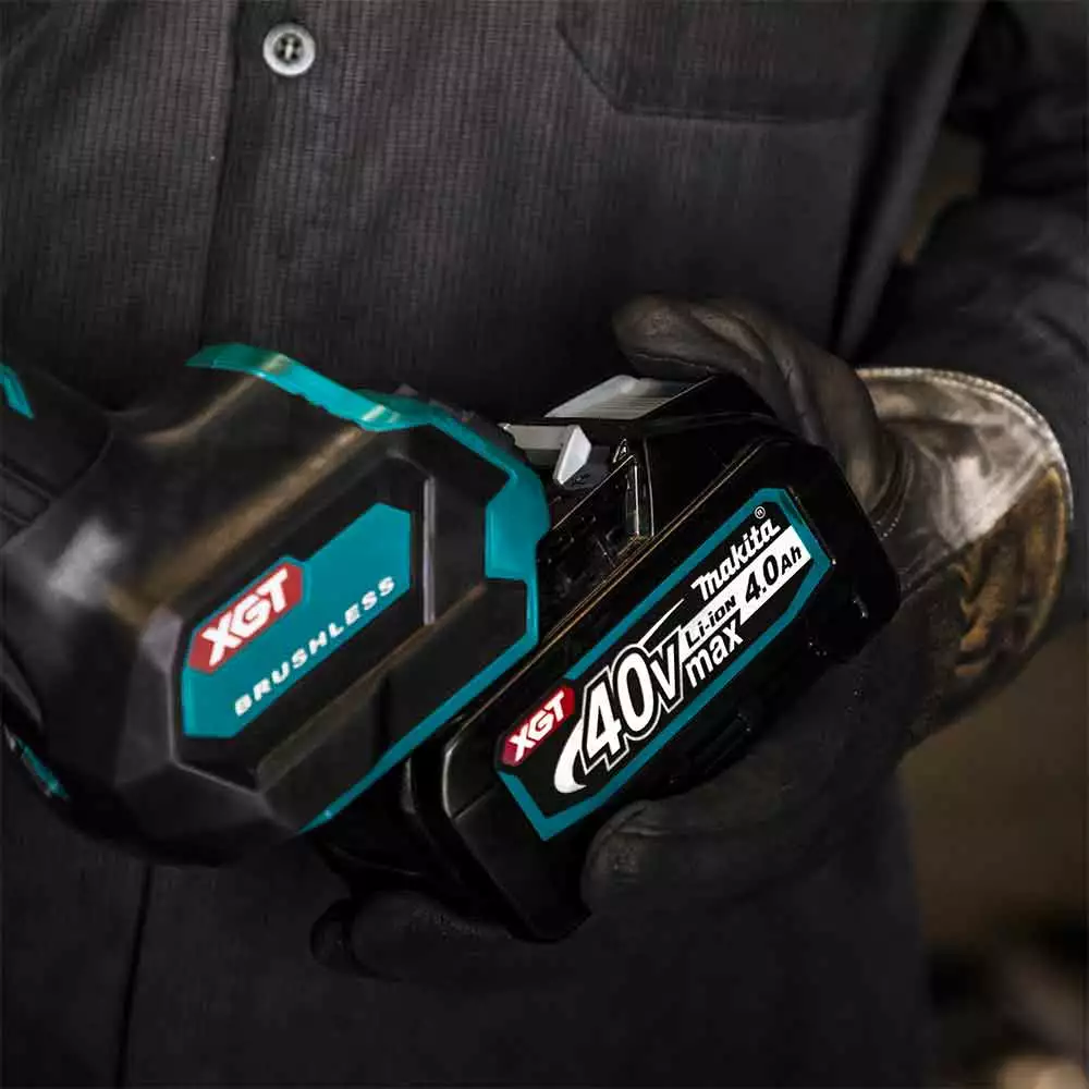 Makita GAG10M1 40V MAX XGT 7" / 9" Brushless Paddle Switch Angle Grinder Kit 13 Makita GAG10M1 40V MAX XGT 7" / 9" Brushless Paddle Switch Angle Grinder Kit