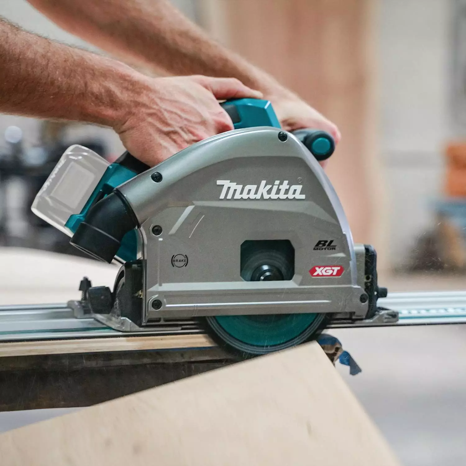 Makita GPS01Z 40V MAX XGT 6-1/2" Plunge Circular Saw AWS Capable - BareTool Tools & Equipment 4 Makita GPS01Z 40V MAX XGT 6-1/2" Plunge Circular Saw AWS Capable - BareTool Tools & Equipment
