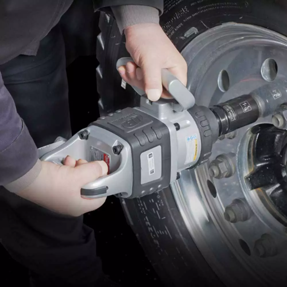 Ingersoll-Rand Tools & Equipment Ingersoll Rand IR285B-6 1" Heavy Duty Air Impact Wrench Gun 6" Extended Anvil 10 Ingersoll-Rand Tools & Equipment Ingersoll Rand IR285B-6 1" Heavy Duty Air Impact Wrench Gun 6" Extended Anvil