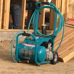 Makita MAC5200 3.0 HP Cast Iron Roll Cage Big Bore Air Compressor Tools & Equipment