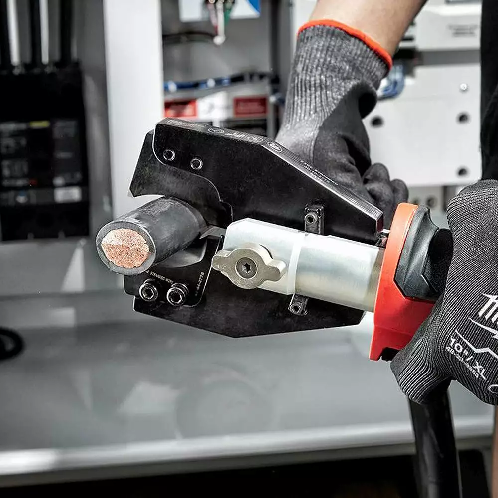 Milwaukee 2672-21F M18 18V FORCE LOGIC Cable Cutter Kit W/Fine Stranded Wire Jaw Tools & Equipment 10 Milwaukee 2672-21F M18 18V FORCE LOGIC Cable Cutter Kit W/Fine Stranded Wire Jaw Tools & Equipment