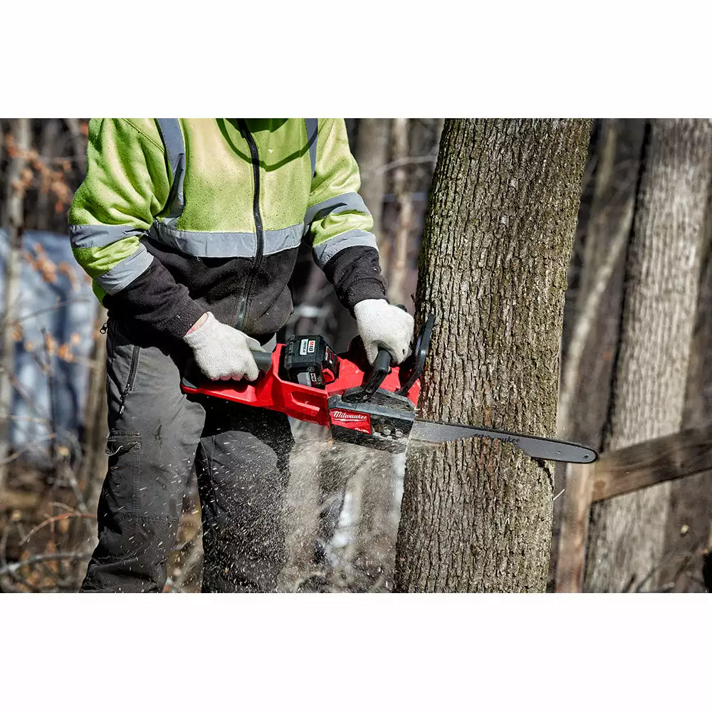 Milwaukee 2727-20C M18 FUEL 14" Ergonomic Cordless Chainsaw - Bare Tool Lawn & Outdoor Power 12 Milwaukee 2727-20C M18 FUEL 14" Ergonomic Cordless Chainsaw - Bare Tool Lawn & Outdoor Power