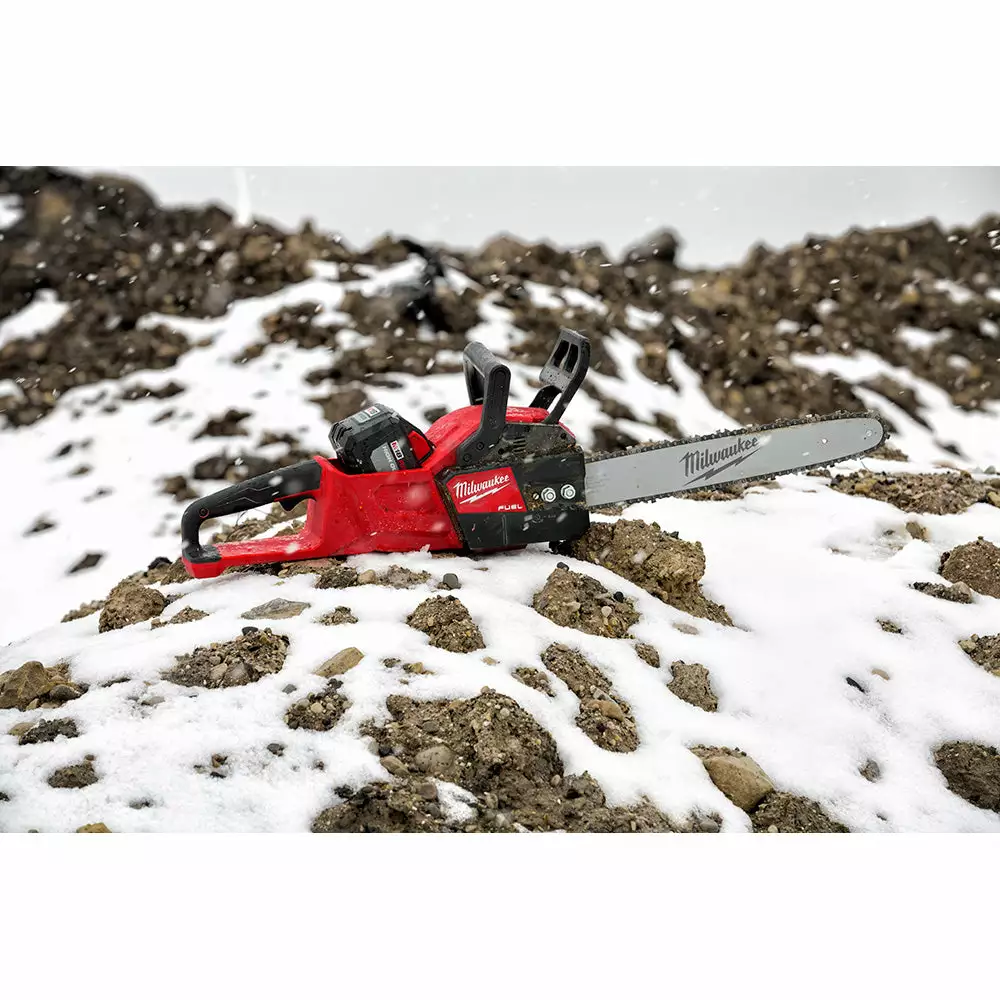 Milwaukee 2727-20C M18 FUEL 14" Ergonomic Cordless Chainsaw - Bare Tool Lawn & Outdoor Power 9 Milwaukee 2727-20C M18 FUEL 14" Ergonomic Cordless Chainsaw - Bare Tool Lawn & Outdoor Power