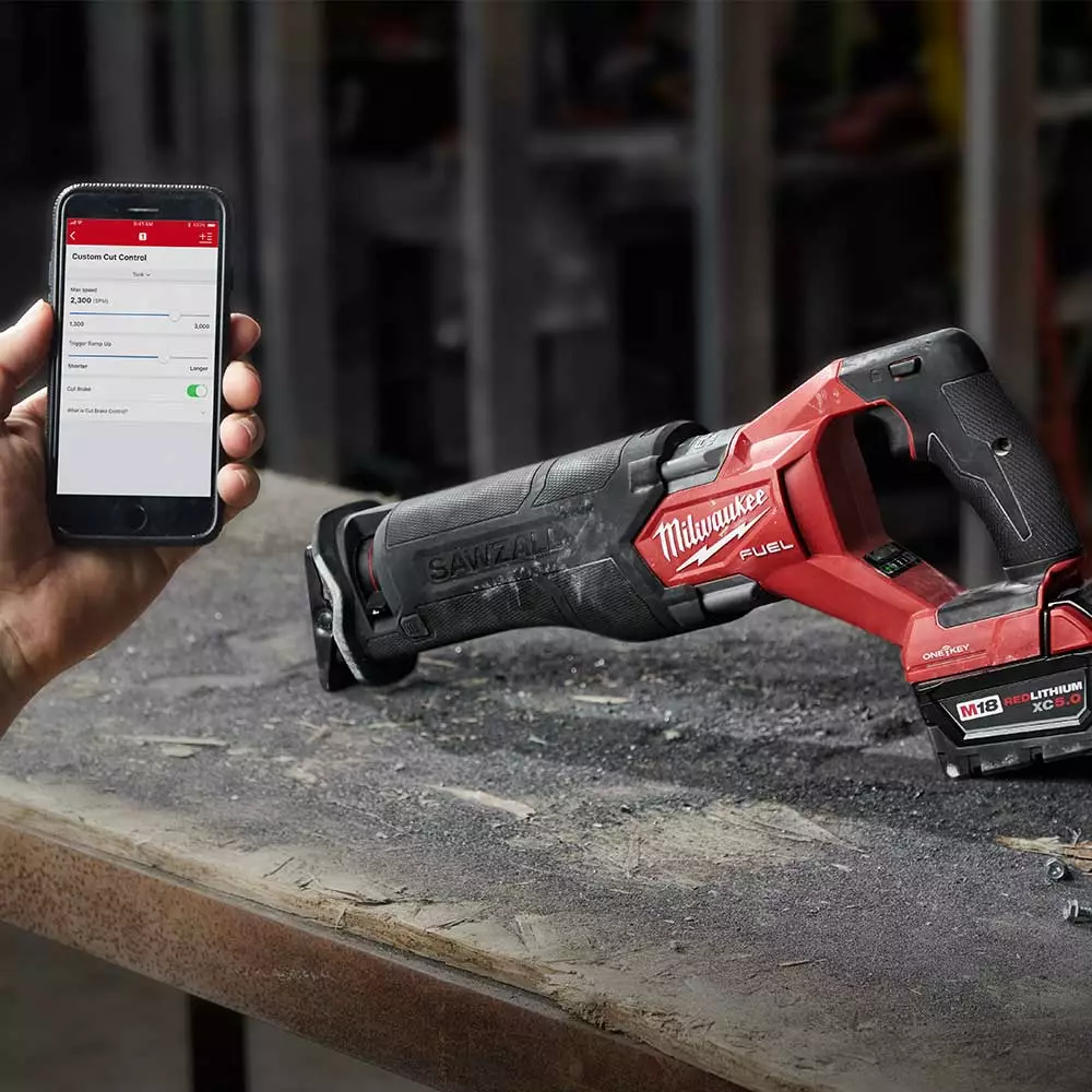 Milwaukee 2822-20 M18 FUEL 18V SAWZALL Li-Ion Reciprocating Saw W/ One-Key Tools & Equipment 4 Milwaukee 2822-20 M18 FUEL 18V SAWZALL Li-Ion Reciprocating Saw W/ One-Key Tools & Equipment