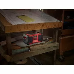 Milwaukee 2890-20 M18 18V Jobsite Radio - Bare Tool 17 Milwaukee 2890-20 M18 18V Jobsite Radio - Bare Tool