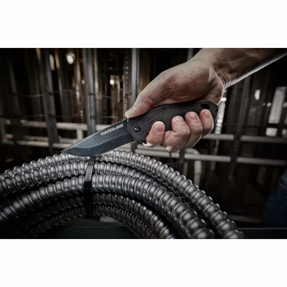 Tools & Equipment Milwaukee 48-22-1999 3.5” HARDLINE Smooth Blade Pocket Knife 8 Tools & Equipment Milwaukee 48-22-1999 3.5” HARDLINE Smooth Blade Pocket Knife