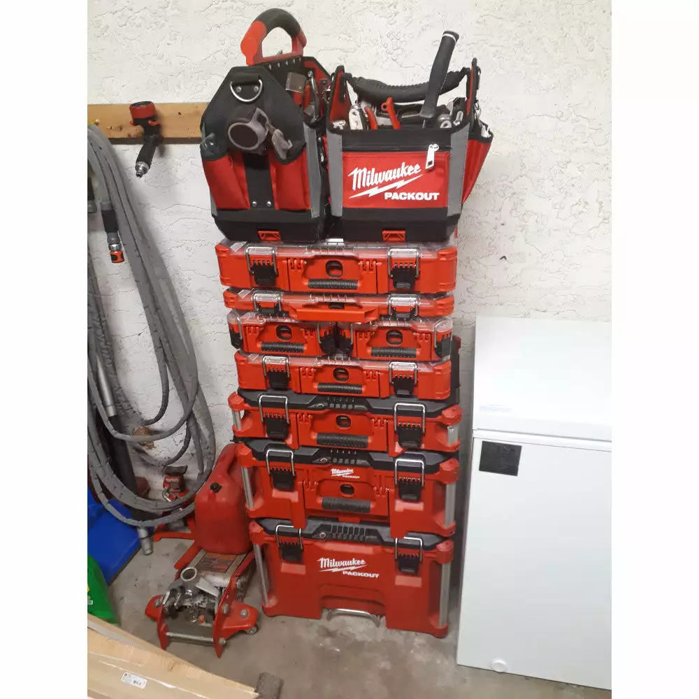 Tools & Equipment Milwaukee 48-22-8310 10-Inch 28-Pocket Ballistic Material Packout Tote 9 Tools & Equipment Milwaukee 48-22-8310 10-Inch 28-Pocket Ballistic Material Packout Tote