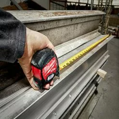 Tools & Equipment Milwaukee 48-22-9725M 25 Foot Magnetic STUD Tape Measure