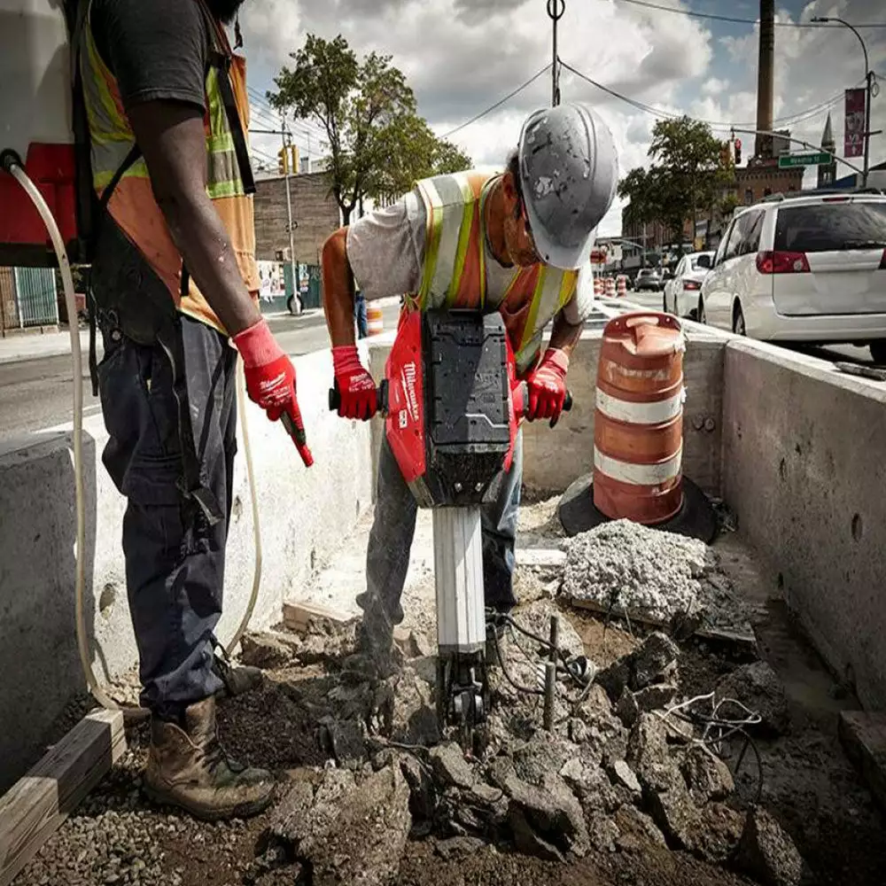 Tools & Equipment Milwaukee MXF368-1XC MX FUEL Breaker With Chisels Cart Battery Pack And Charger 5 Tools & Equipment Milwaukee MXF368-1XC MX FUEL Breaker With Chisels Cart Battery Pack And Charger