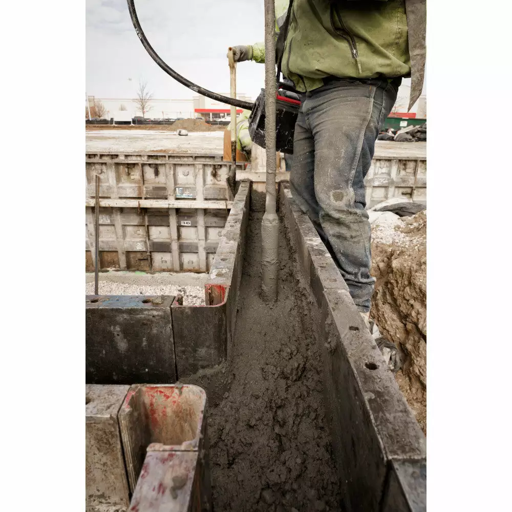 Milwaukee MXF370-2XC MX FUEL Cordless Heavy Duty Concrete Vibrator Tools & Equipment 7 Milwaukee MXF370-2XC MX FUEL Cordless Heavy Duty Concrete Vibrator Tools & Equipment