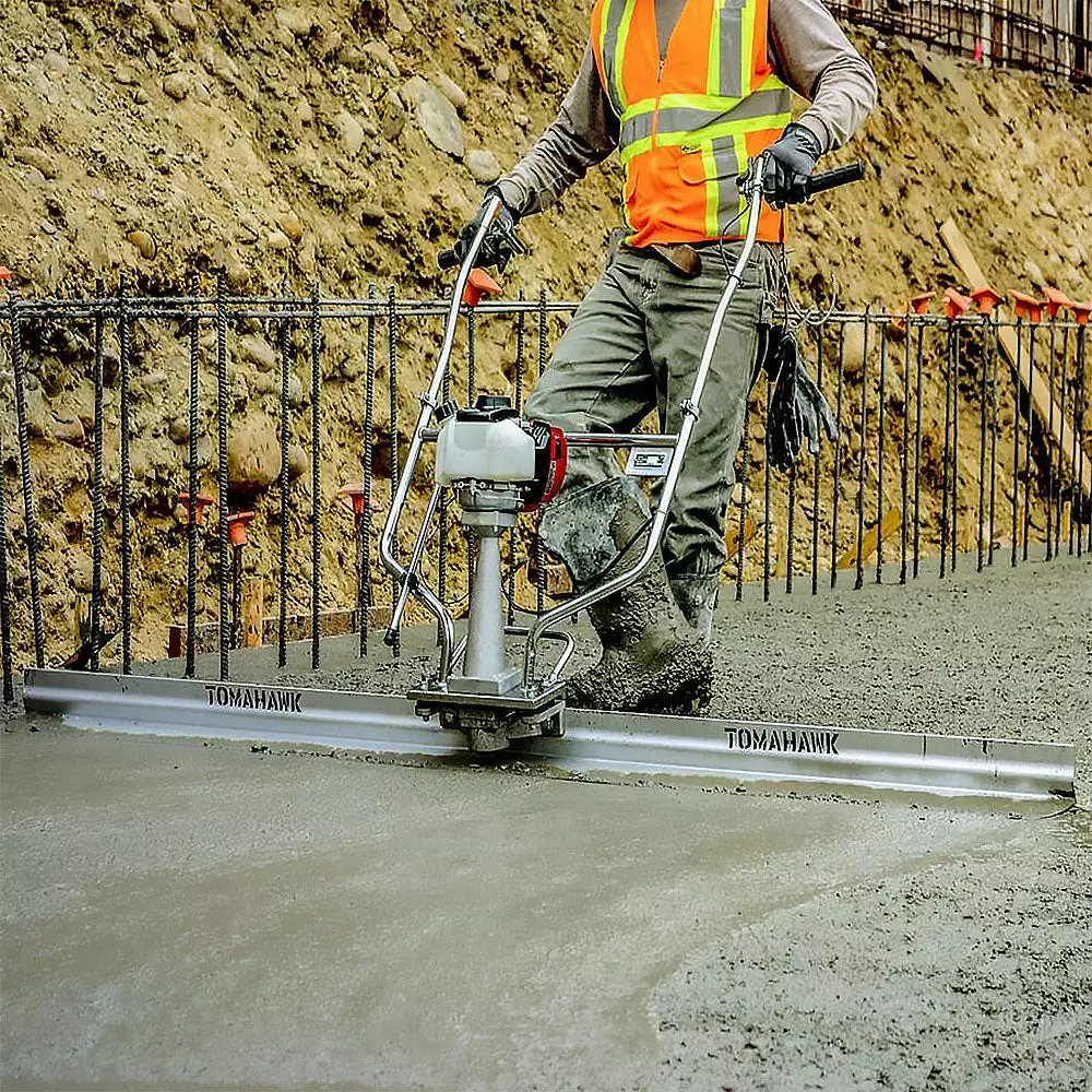 Tomahawk Power TVSA-H + TSB8-P 8ft Blade 1.8 HP GX35 Honda Power Screed Tool 7 Tomahawk Power TVSA-H + TSB8-P 8ft Blade 1.8 HP GX35 Honda Power Screed Tool