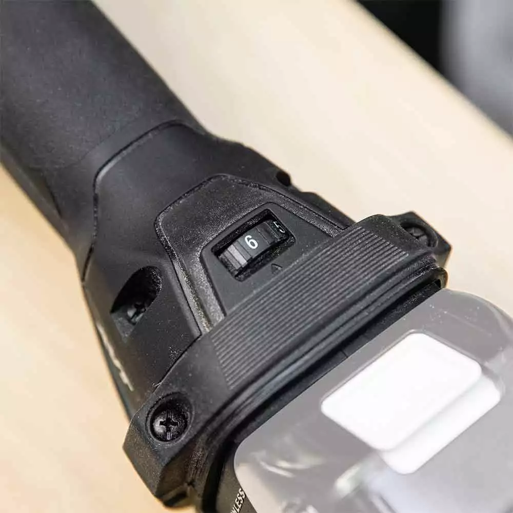 Tools & Equipment Makita XMT04ZB 18V LXT Sub-Compact Brushless StarlockMax Multi-Tool - Bare Tool 9 Tools & Equipment Makita XMT04ZB 18V LXT Sub-Compact Brushless StarlockMax Multi-Tool - Bare Tool