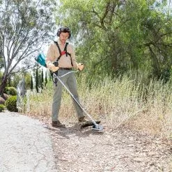 Makita XRU16Z 18V X2 36V LXT Li-Ion Brushless Cordless Brush Cutter - Bare Tool Lawn & Outdoor Power