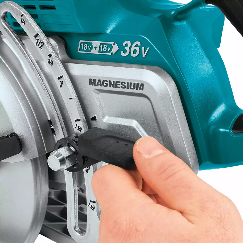 Makita XSR01PT 36-Volt 7-1/4-Inch X2 LXT Cordless Rear Handle Circular Saw Kit 8 Makita XSR01PT 36-Volt 7-1/4-Inch X2 LXT Cordless Rear Handle Circular Saw Kit