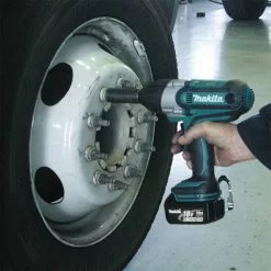 Makita XWT04S1 18V LXT Li-Ion 1/2