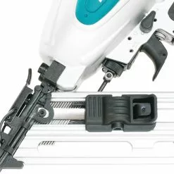 Makita AF635 15ga 2-1/2-Inch Powerful Pneumatic Lock-Out Angled Finish Nailer