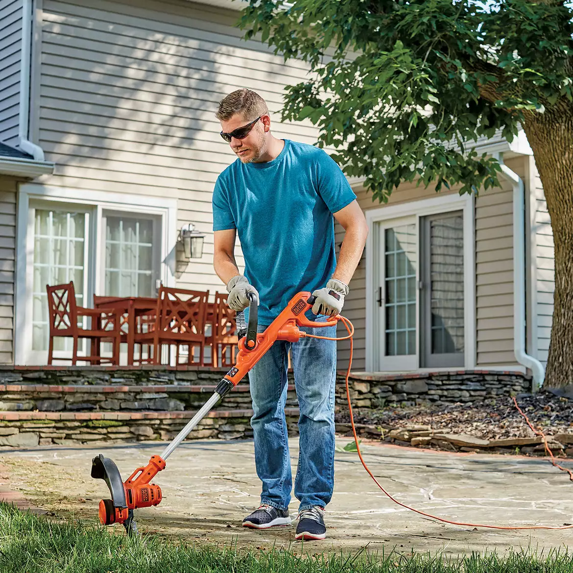 Black And Decker BESTA510 14" 6.5-Amp Automatic Feed Electric String Trimmer 10 Black And Decker BESTA510 14" 6.5-Amp Automatic Feed Electric String Trimmer