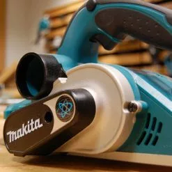Makita KP0800K 3-1/4" 6.5 Amp 31/4" Wide 3/32" Deep Ergonomic Corded Planer Kit