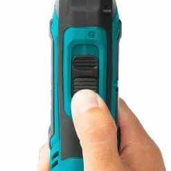 Makita MT01R1 12-Volt CXT 20,000-Opm 2.0Ah Lithium-Ion Cordless Multi-Tool Kit Tools & Equipment