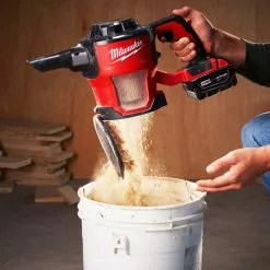 Milwaukee 0882-20 M18 18V Lithium-ion Cordless Compact Vacuum - Bare Tool