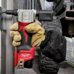 Milwaukee 2550-22 M12 FUEL 12V Heavy Duty Cordless Rivet Tool Kit Tools & Equipment