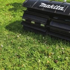 Makita SW400MP 23-1/4-Inch Paddle Sweep Shaft Power Head Attachment Lawn & Outdoor Power