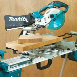 Makita WST06 100-1/2-Inch Adjustable Feed Roller Compact Folding Miter Saw Stand Power Tools