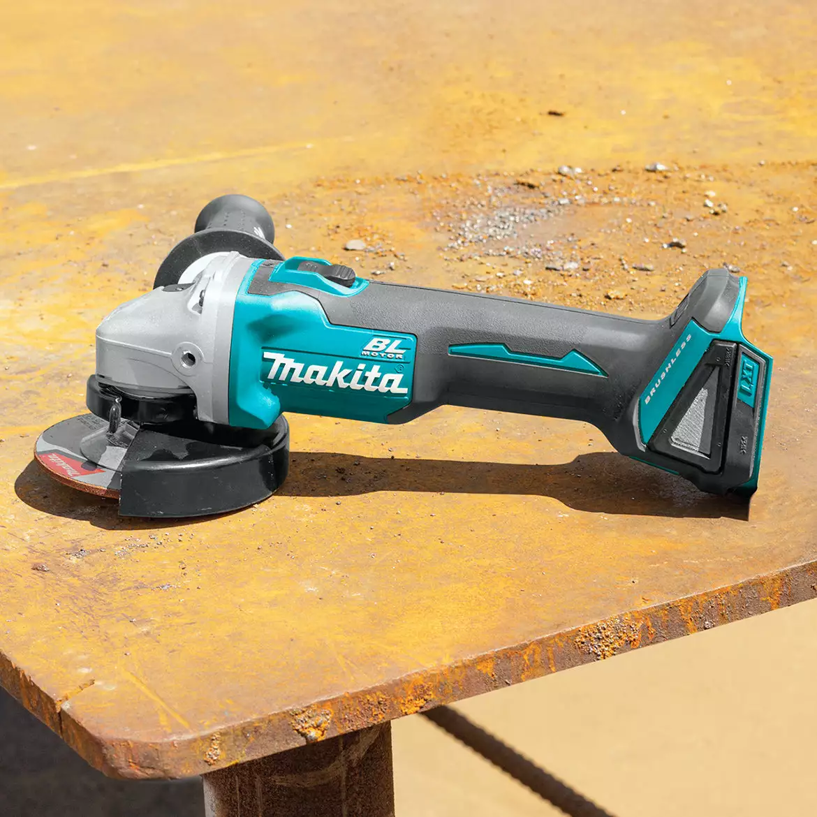 Makita XAG04Z 18-Volt 5-Inch Brushless Cordless Cut-Off/Angle Grinder- Bare Tool 8 Makita XAG04Z 18-Volt 5-Inch Brushless Cordless Cut-Off/Angle Grinder- Bare Tool