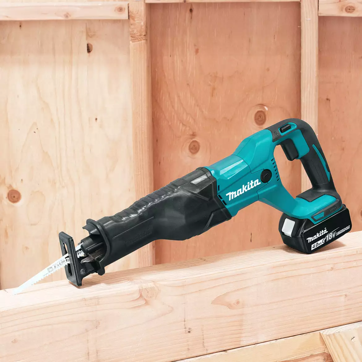Makita XRJ04Z 18-Volt LXT Lithium-Ion Cordless Reciprocating Saw - Bare Tool Tools & Equipment 8 Makita XRJ04Z 18-Volt LXT Lithium-Ion Cordless Reciprocating Saw - Bare Tool Tools & Equipment