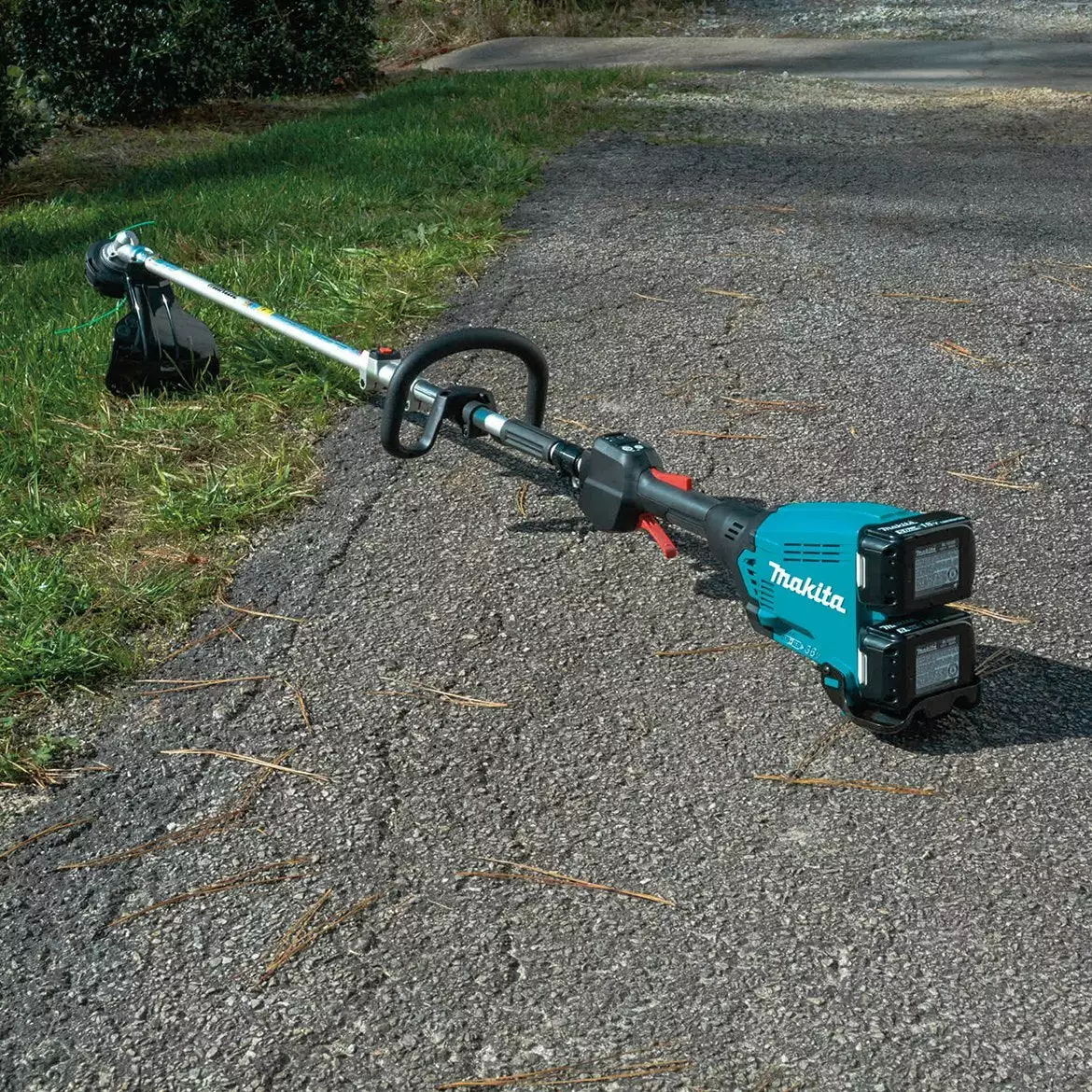 Makita XUX01M5PT 36-Volt 5.0Ah Cordless Couple Shaft Power Head Attachment Kit Lawn & Outdoor Power 9 Makita XUX01M5PT 36-Volt 5.0Ah Cordless Couple Shaft Power Head Attachment Kit Lawn & Outdoor Power